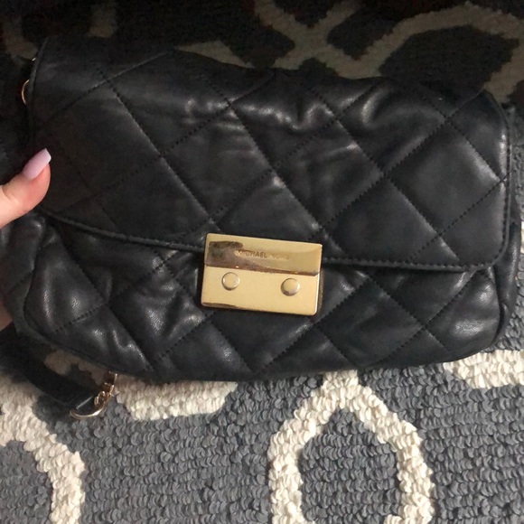 Michael Kors Handbags - Micahel Kors Black Sloan Quilted Leather Purse